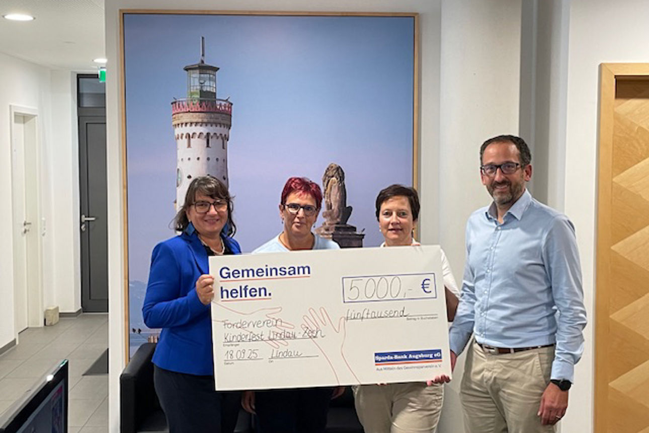 Übergabe der Spende an den Förderberein Kinderfest Lindau-Zech