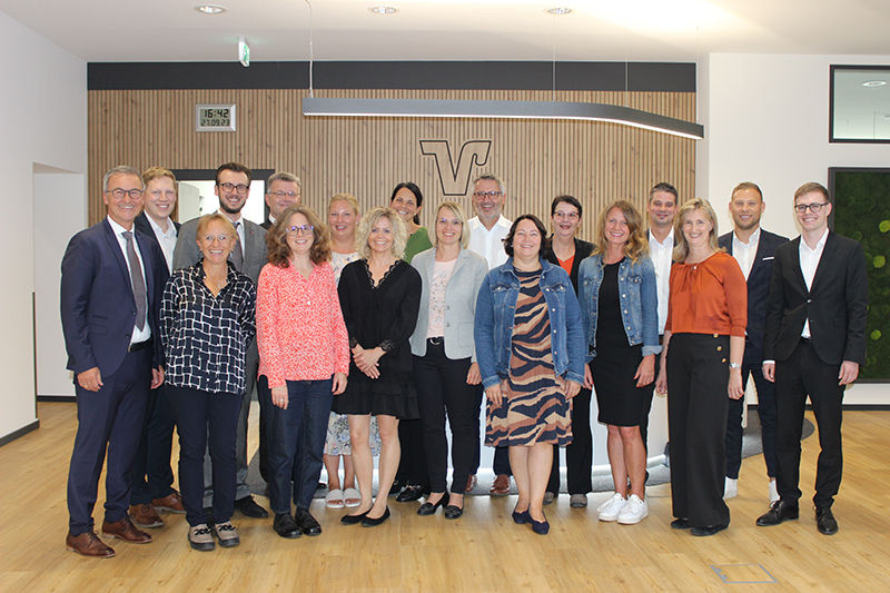 Gratulation der 16 Jubilare