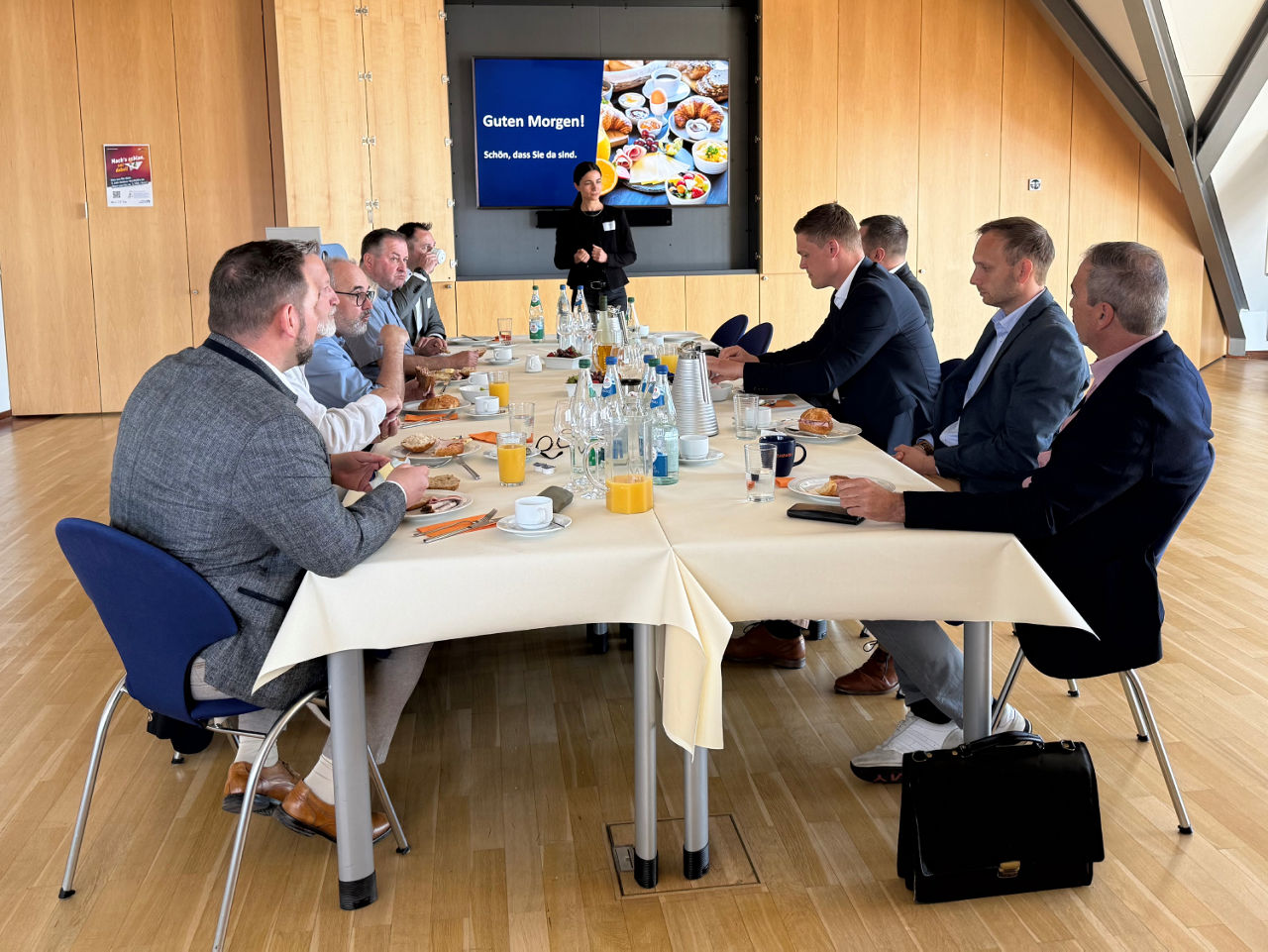Austausch in lockerer Atmosphäre beim Bürgermeister-Brunch | © Foto: VR Bank Kitzingen eG
