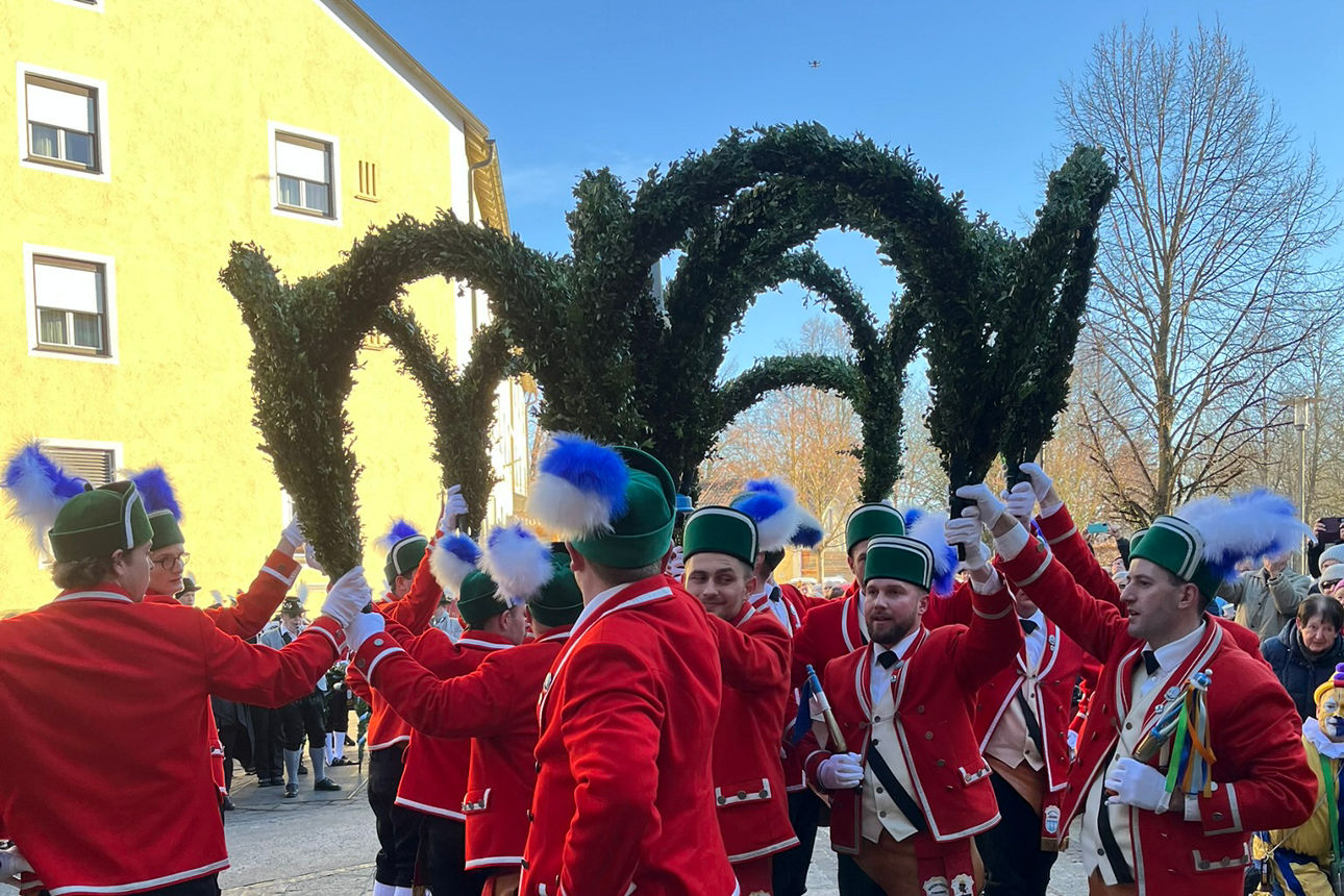 Schäffler beim Tanz