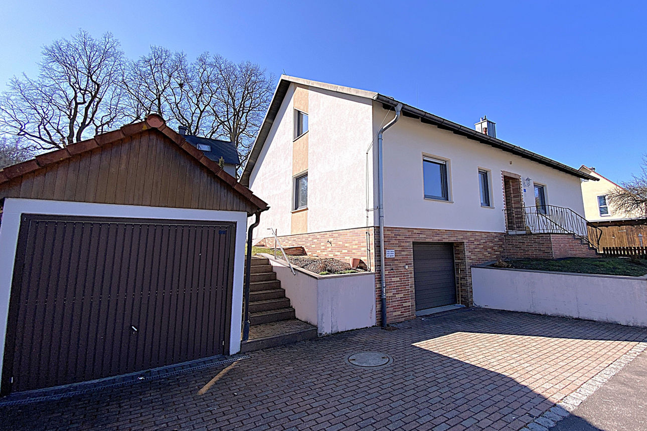 Foto eines Einfamilienhauses