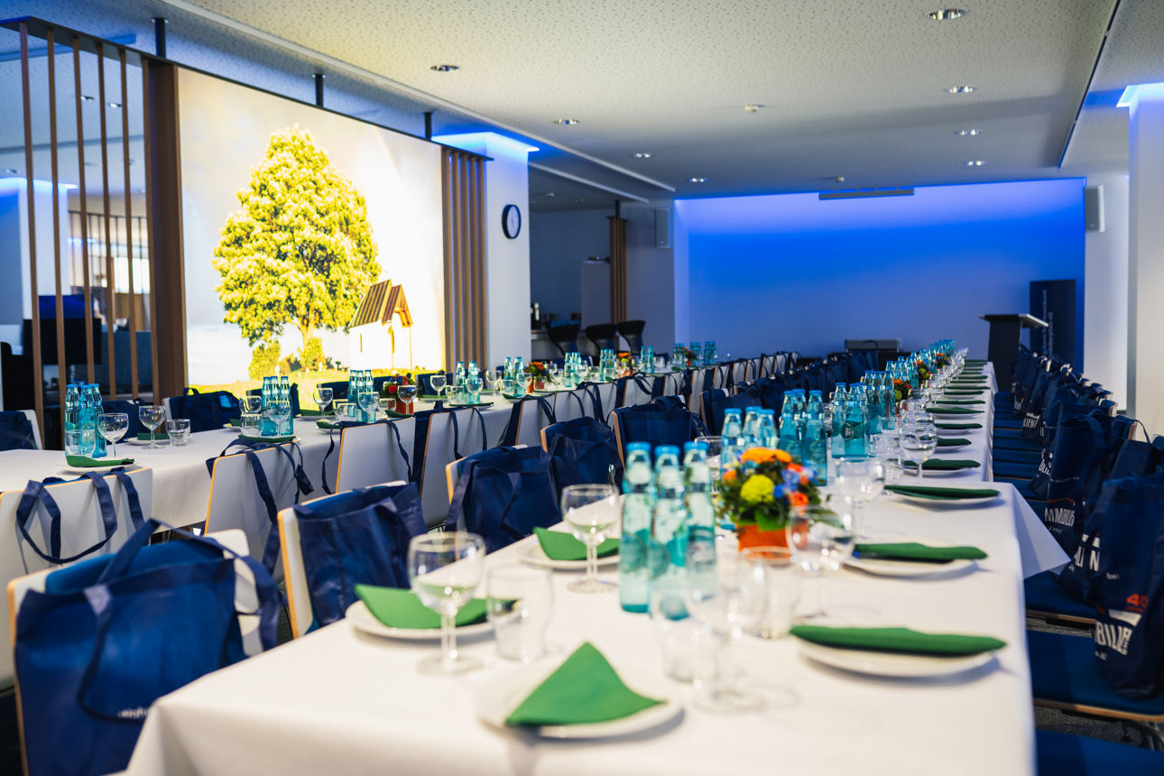 gedeckter Tisch beim Immobilienabend