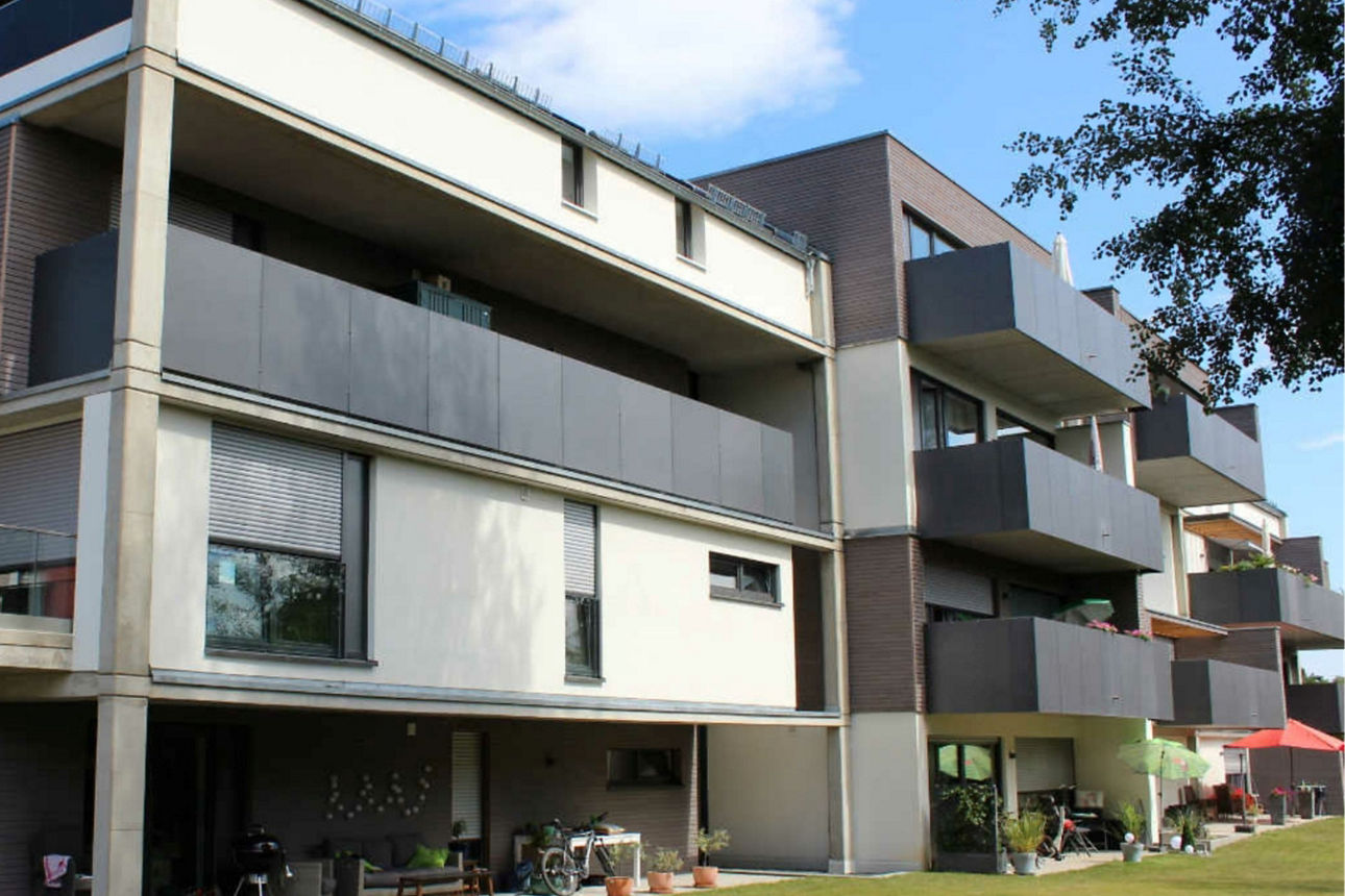 Immobilie mit Balkonen
