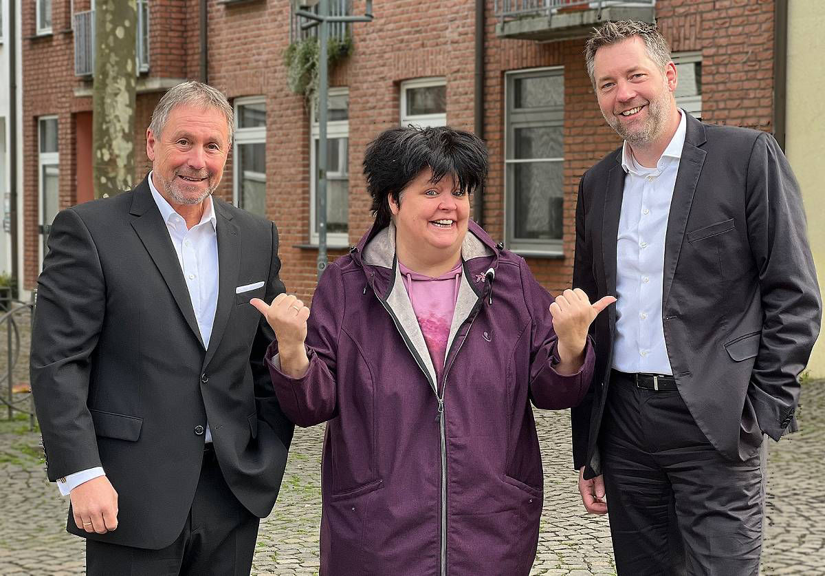 Guido Lohmann und Markus Hermsen mit Ingrid Kühne