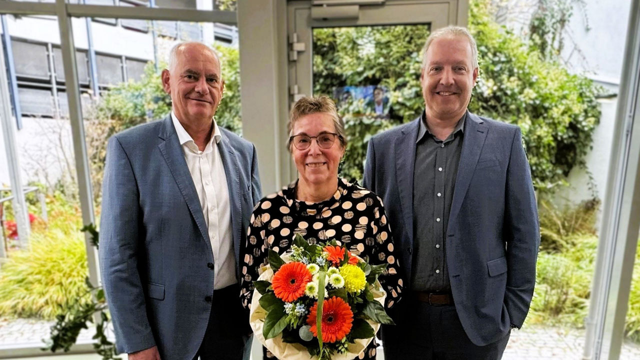 Auf dem Bild sind Vorstand Reiner Richter, Isa Brunner und Philipp Rösch zu sehen