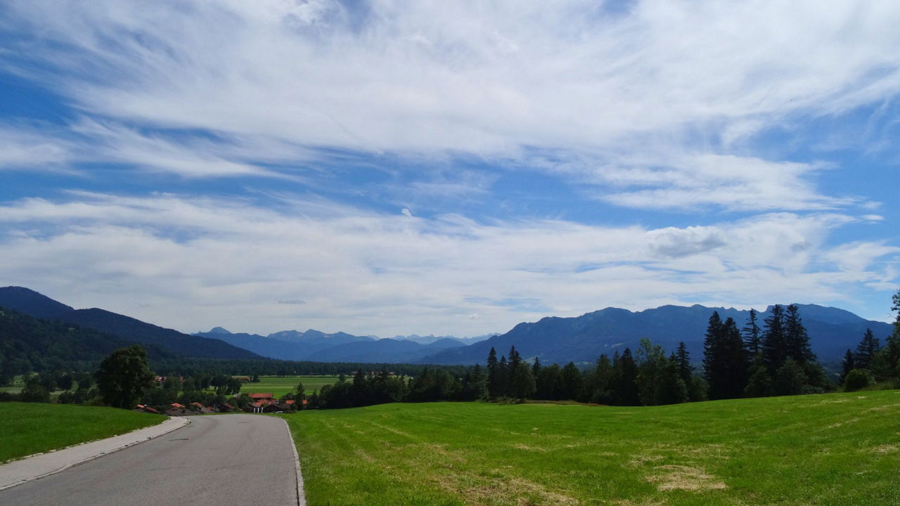 Blick von Gaißach in den Isarwinkel