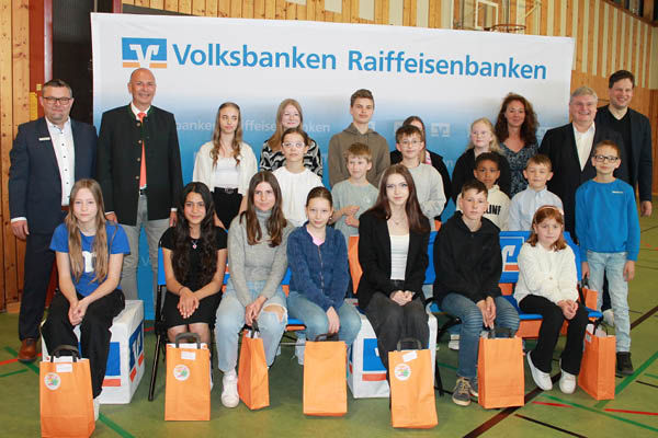 Gruppenfoto von der Preisübergabe an die Gewinner