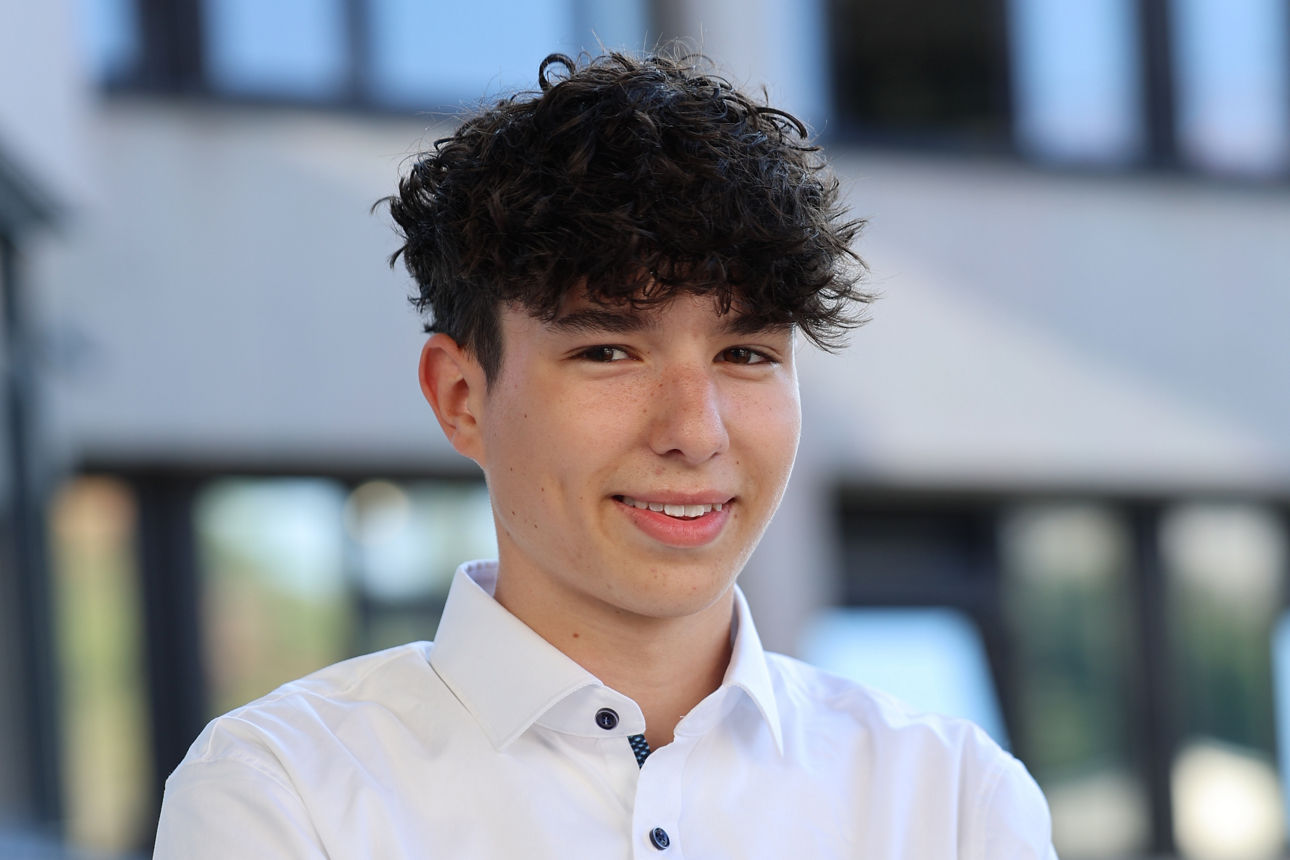 Portraitbild unseres Azubis Jakob Schwenkel