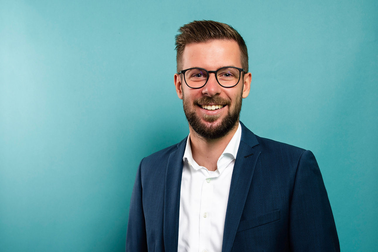 Porträt von Jan Niklas Uecker - eBusiness-Berater bei der VR RegionalBank