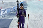 Jana Fritz auf der Piste im Ski-Anzug