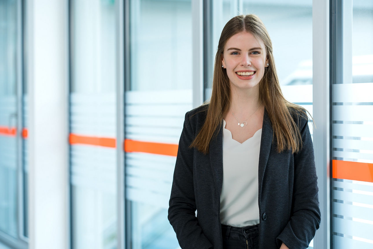 Jenny Efken, Mitarbeiterin der Volksbank eG Westrhauderfehn