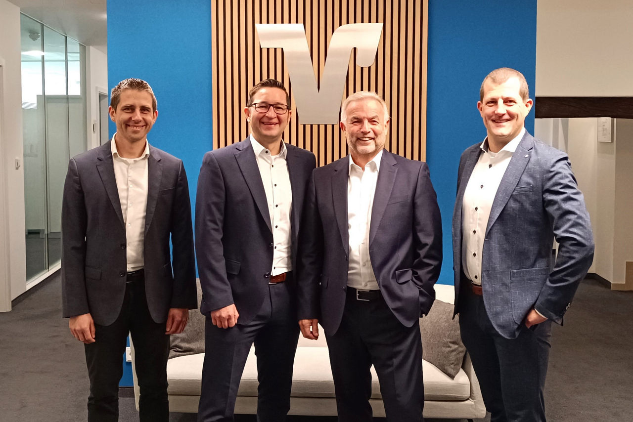 Doppelter Grund zur Freude bei den Fanmachern!