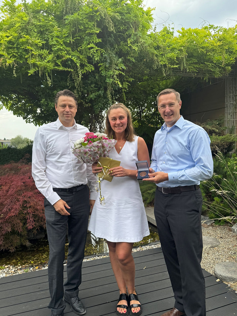 Jubiläum Frau Donhauser mit Vorstand