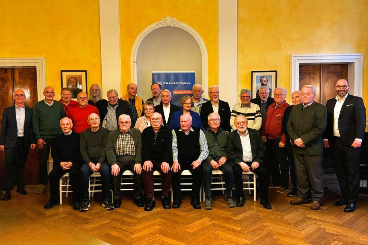 Ehrung langjähriger Mitglieder der Volksbank Ostlippe eG für 50, 60 und 70 Jahre Treue