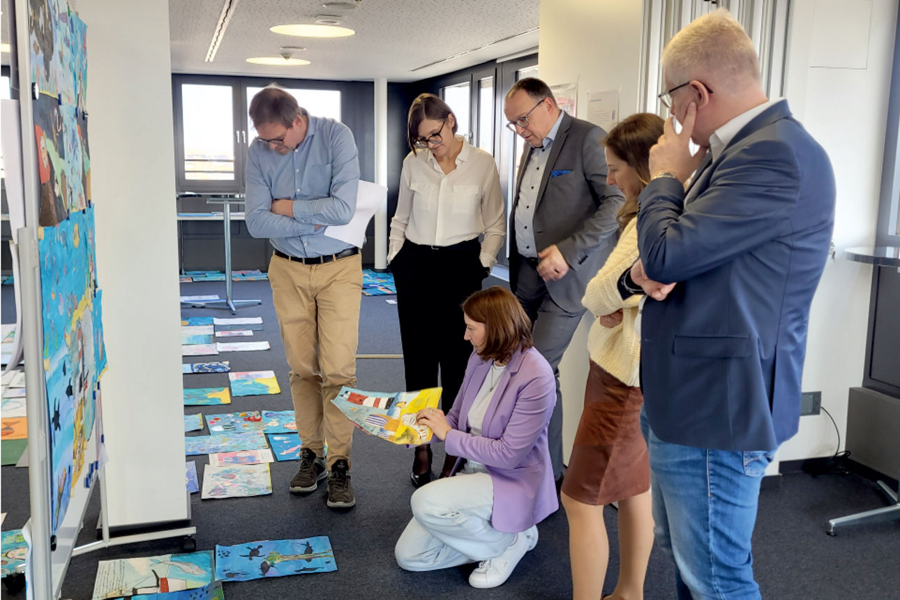 Die Jury bei der Auswahl der Schulsieger