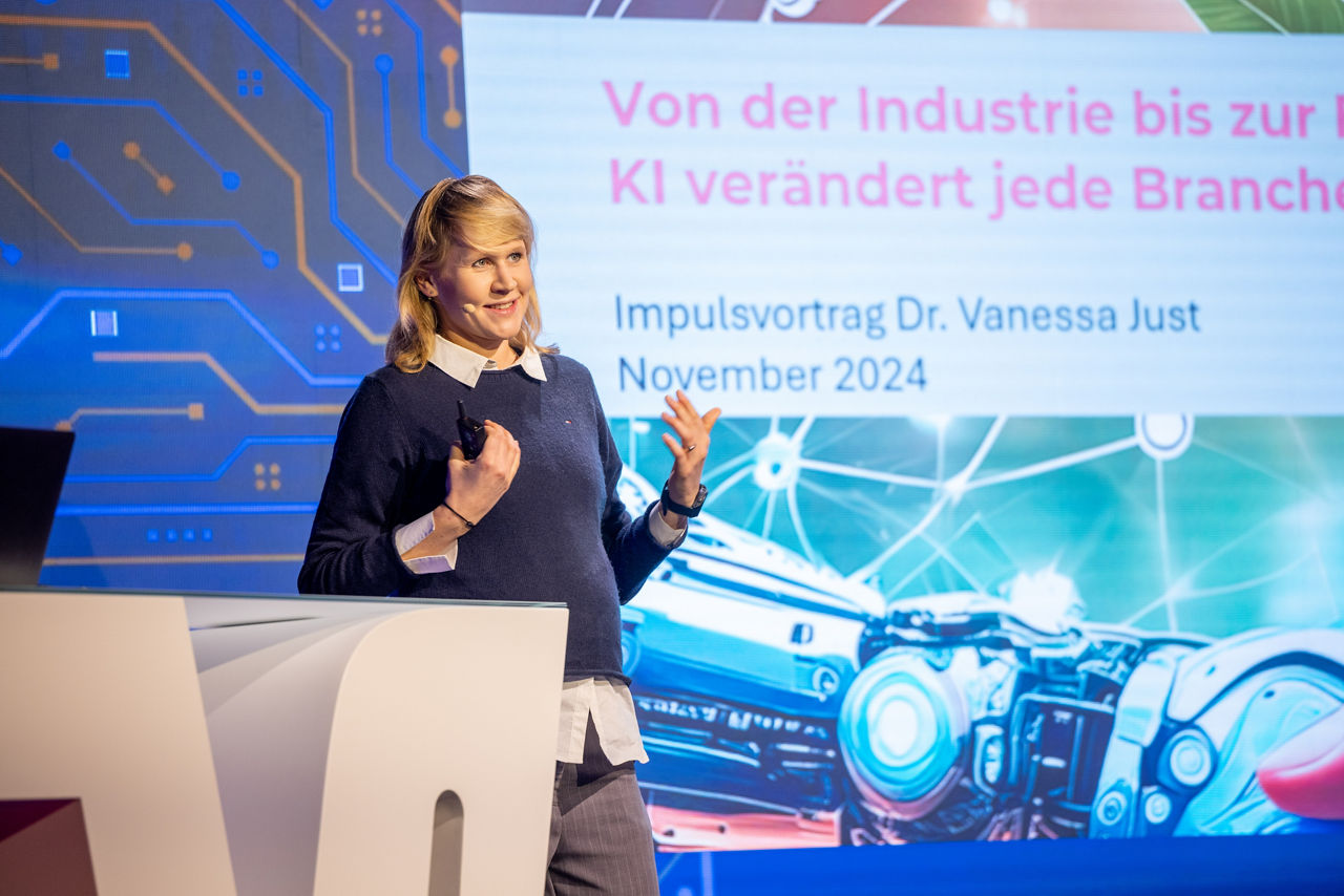 Dr. Vanessa Just, CEO der juS.TECH AG 