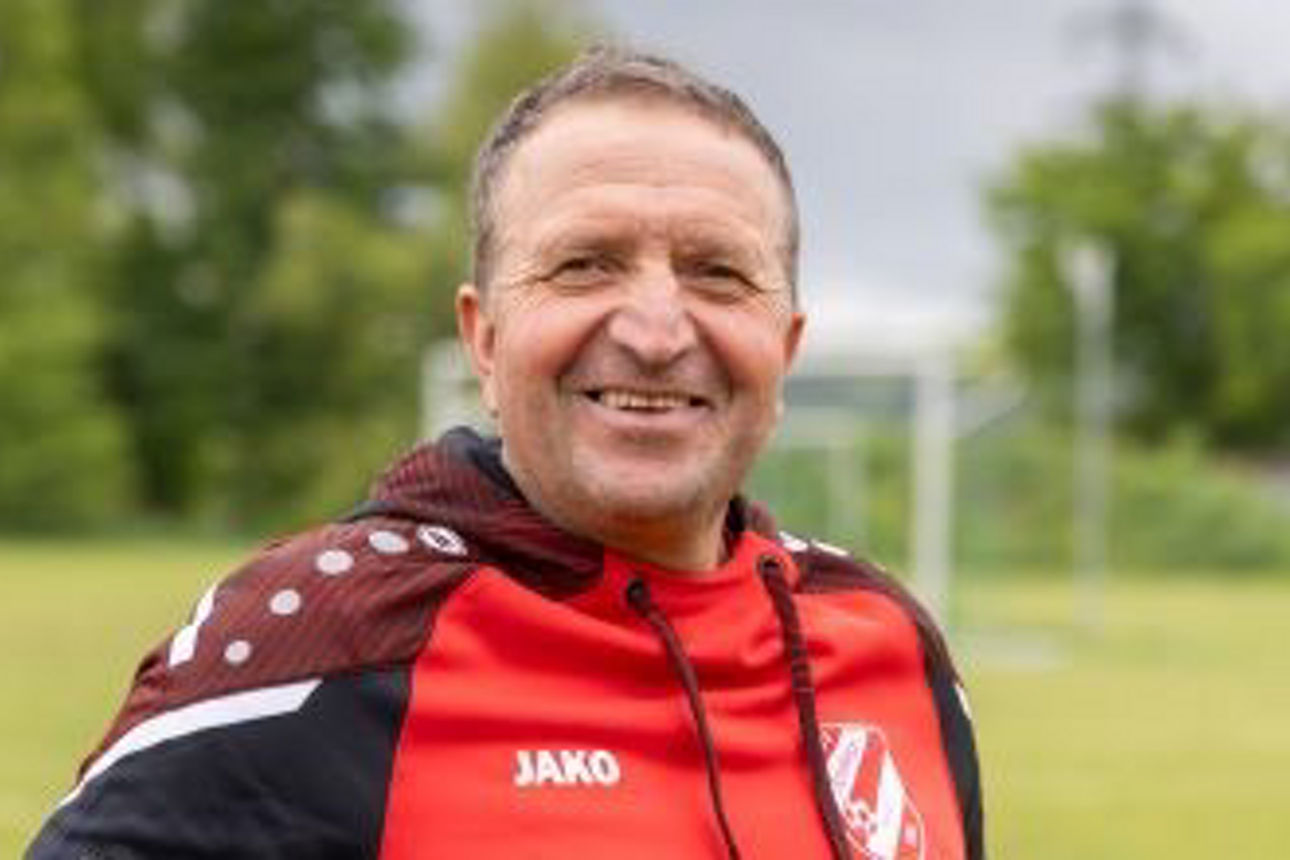 Kinder im Trikot