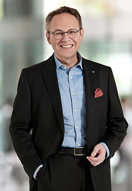 Dr. Ralf Kölbach