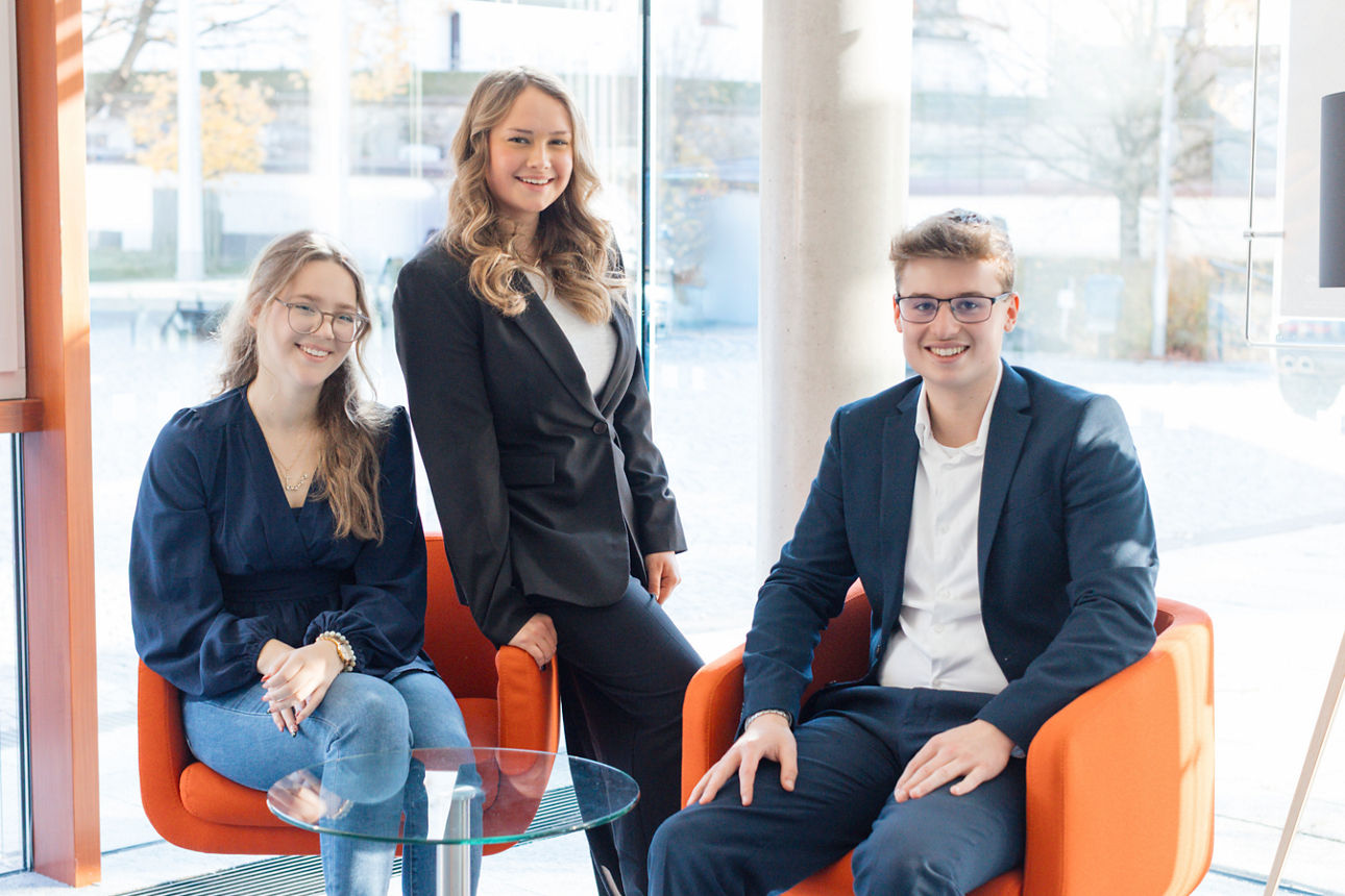 Auszubildende der VR-Bank Erding eG