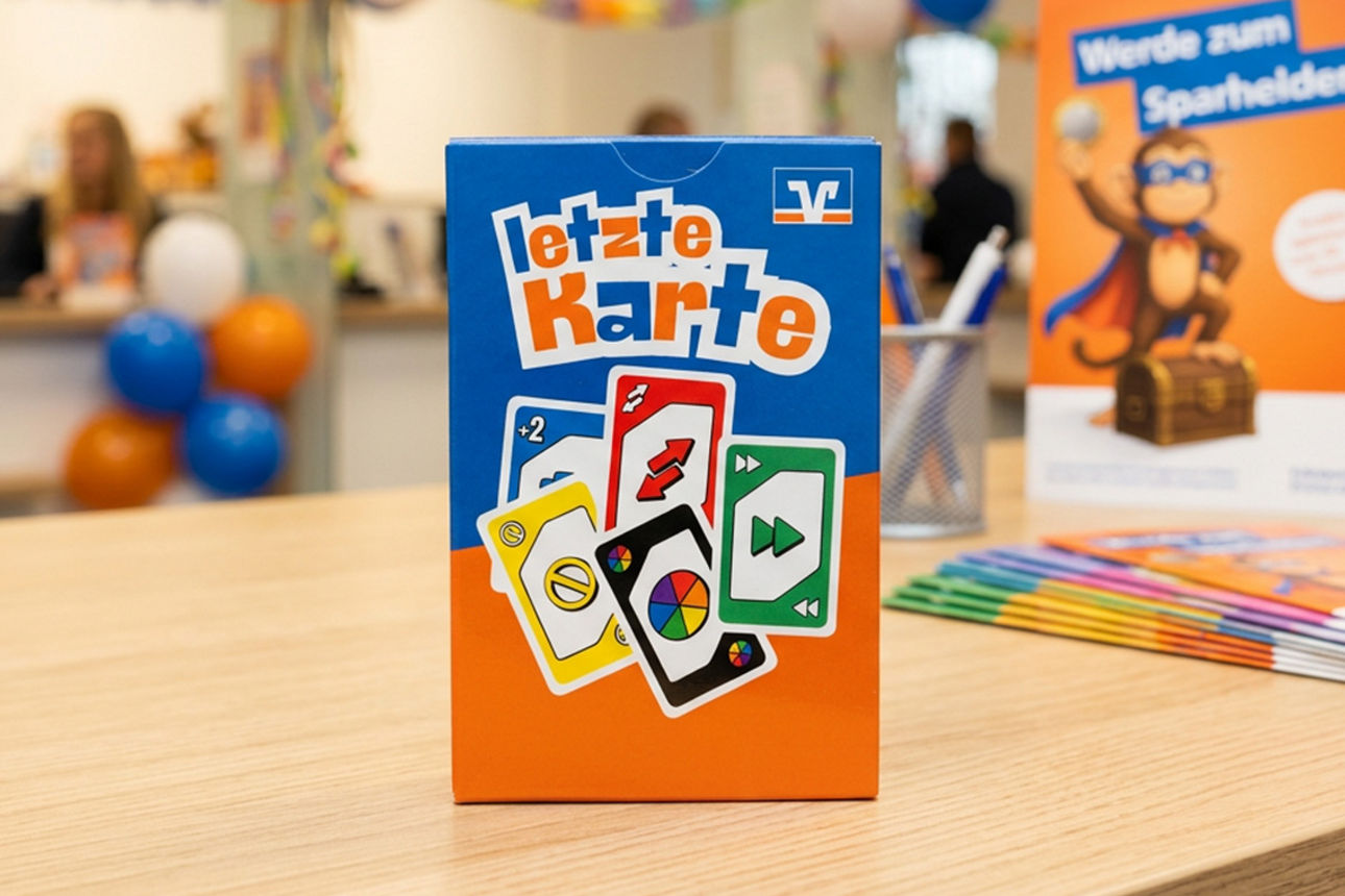 Kartenspiel im Volksbank Design
