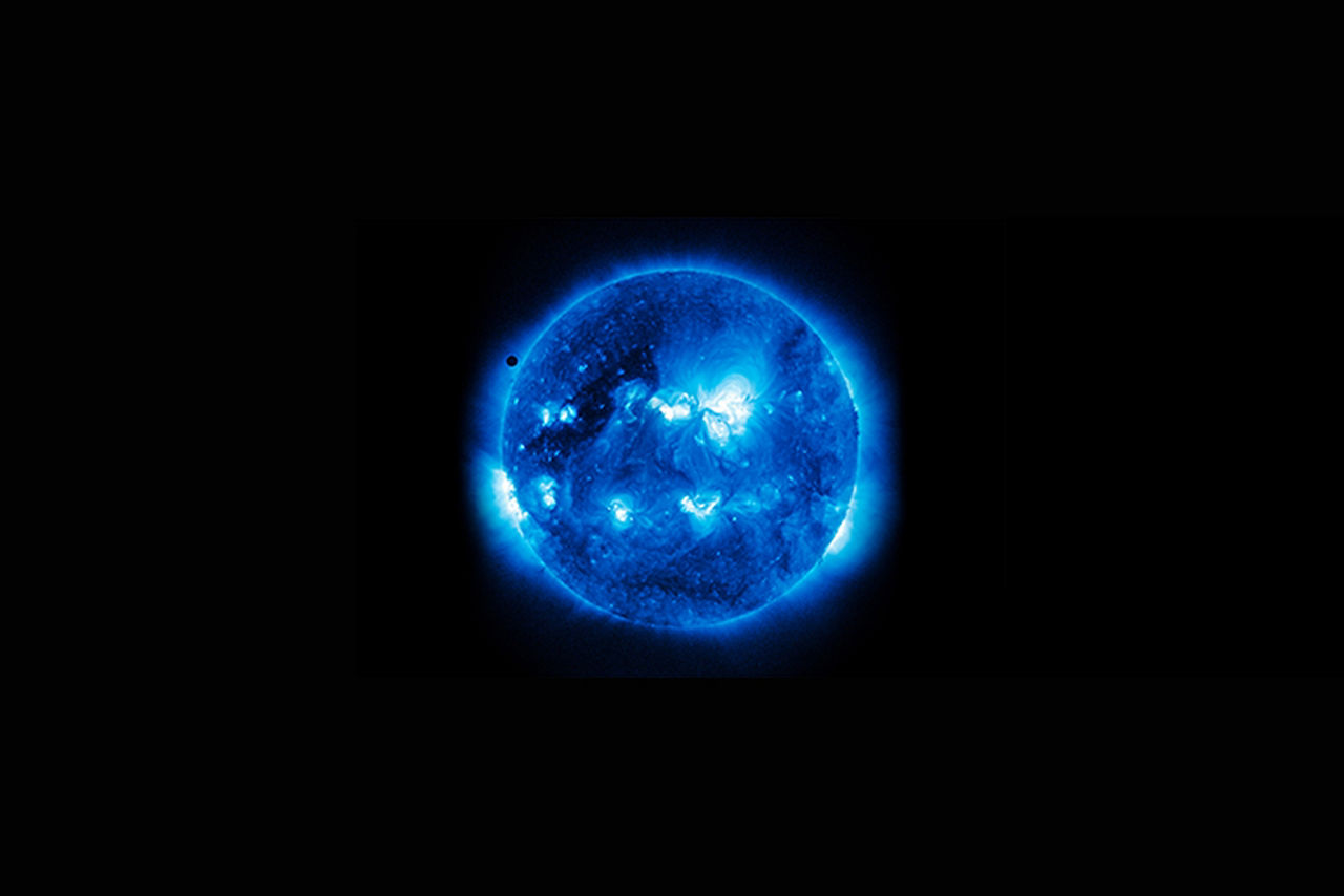 Bild eines blauen Planeten