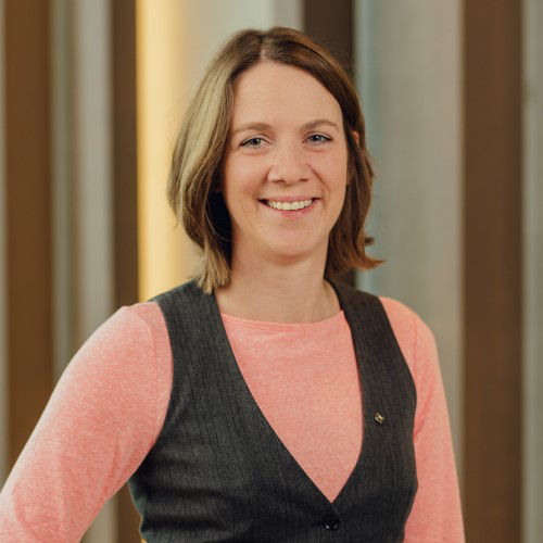 Darstellung unserer Mitarbeitenden Katrin Hauser