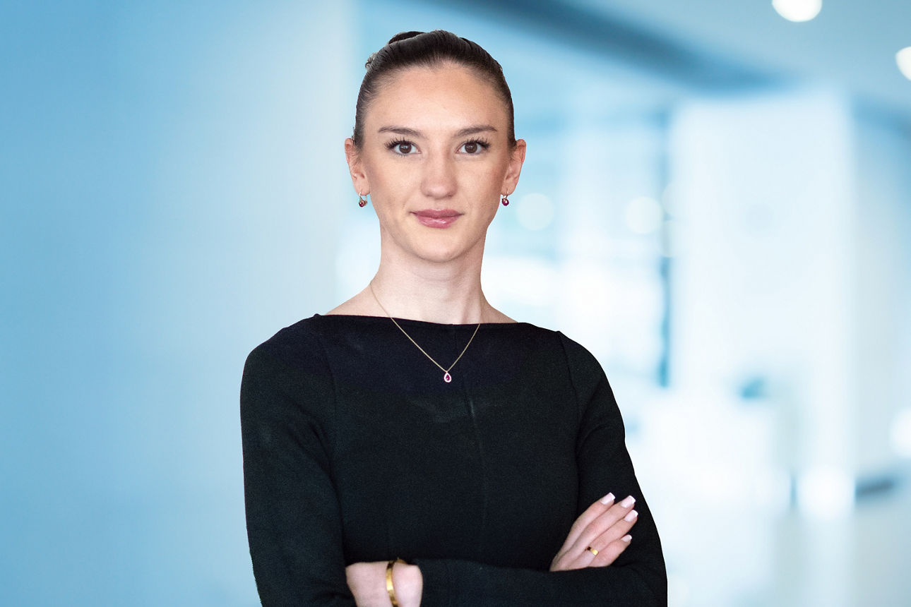 Porträtfoto von Julia Kern