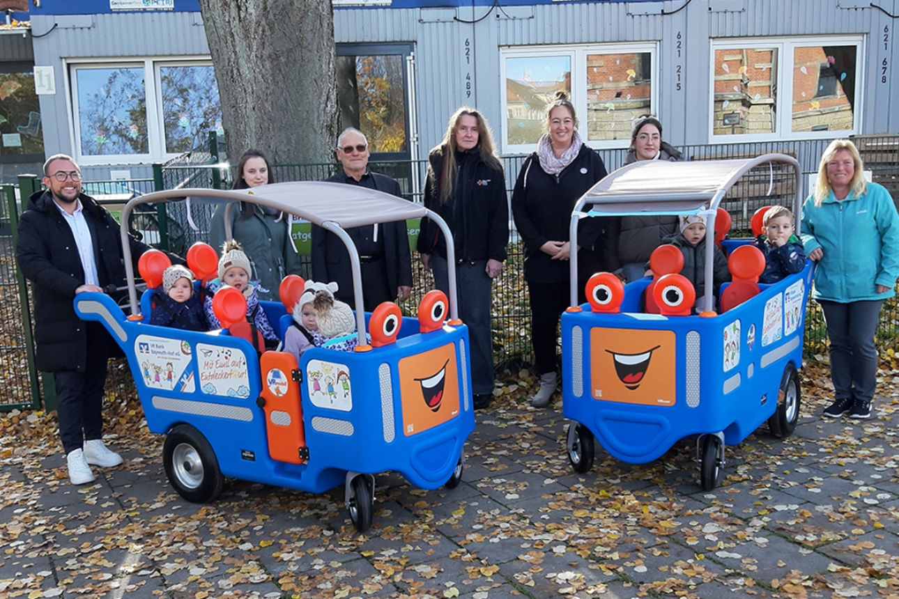 Übergabe der Kinderbusse