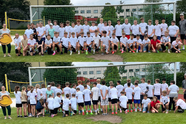 Die Kinder der ESR Ebern bekommen T-Shirts zum Kinderfußballtag geschenkt.