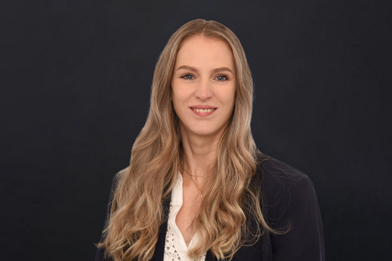 Porträtbild Vera Klöpfel