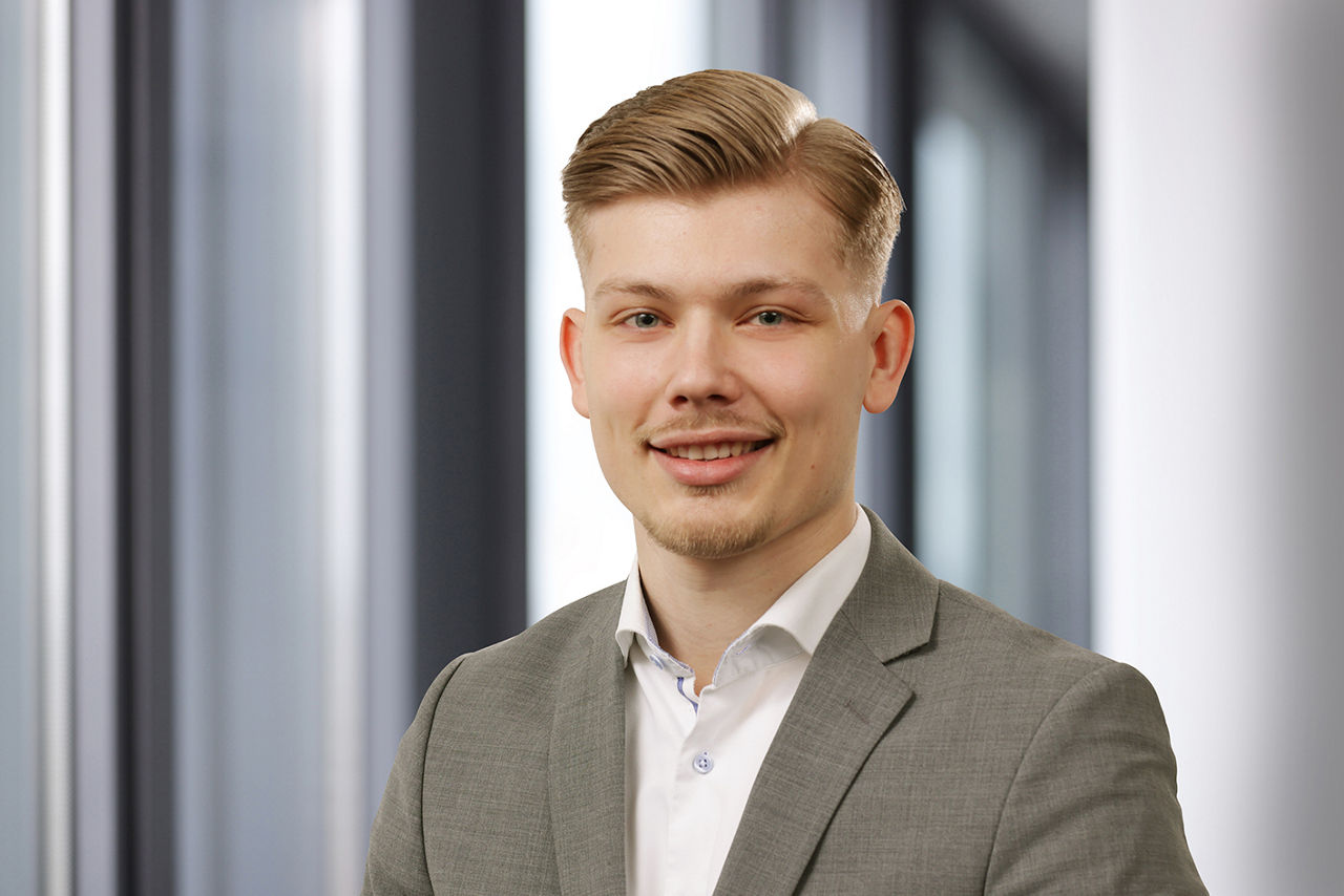 Jannik Klas, Berater Internationales Geschäft