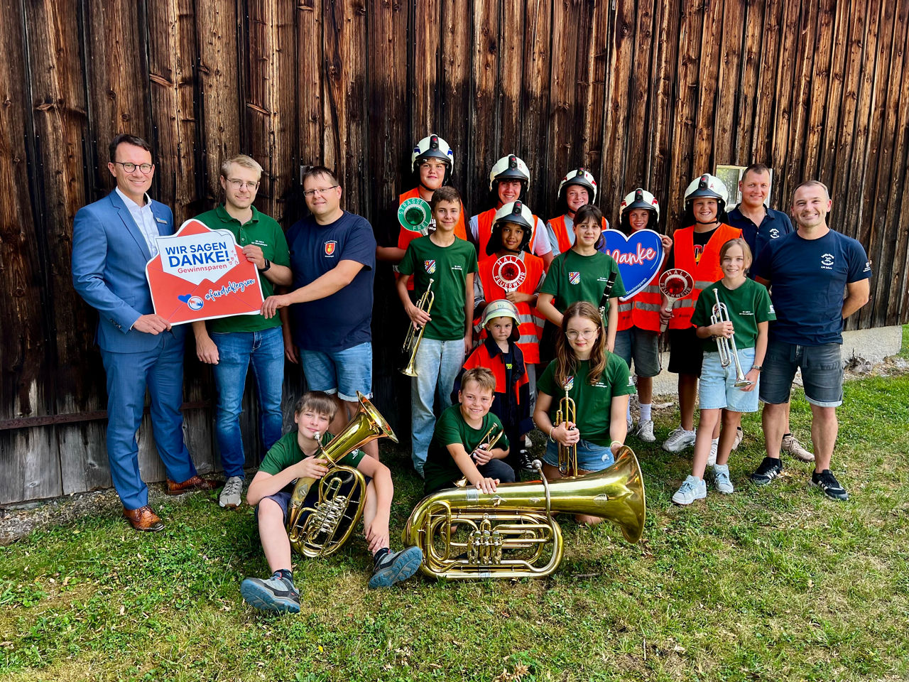 Spendenübergabe Musikverein und Freiwillige Feuerwehr Kleinaitingen