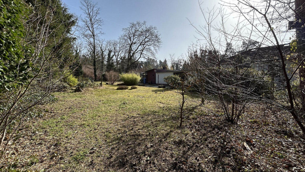 Grundstück in zweiter Reihe für 2 Wohneinheiten in Maschen/Heide