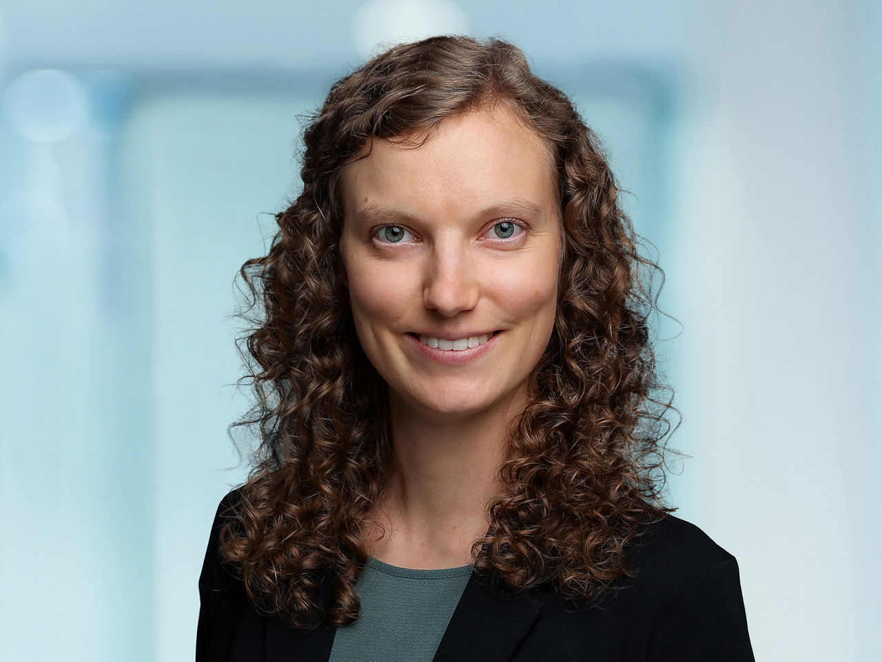 Portrait von Nadine Kuhnen