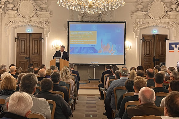 Kundenveranstaltung im Kaisersaal von Kloster Banz mit Dr. Jan Holthusen