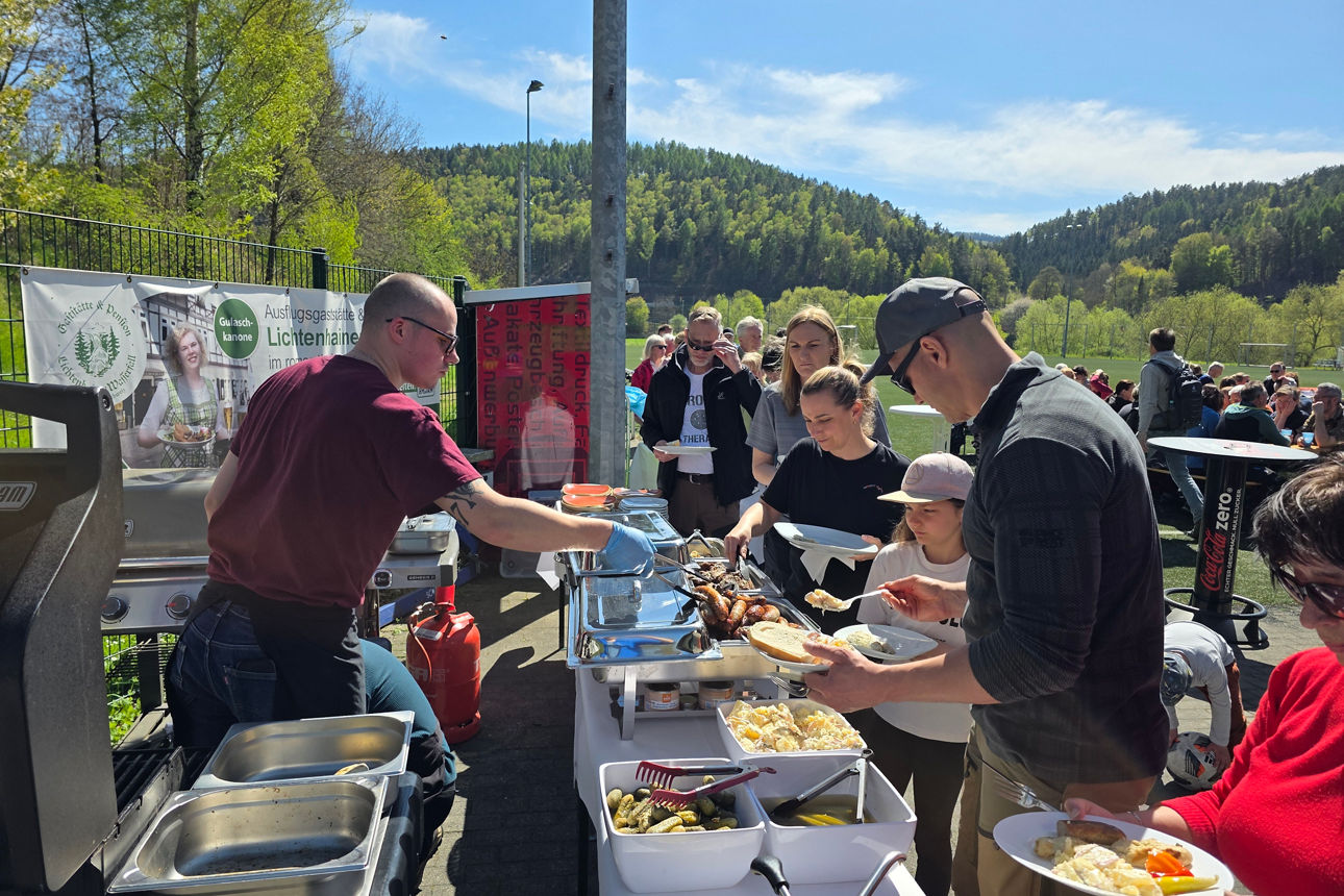 Leckeres vom Grill von Sandro Otto und seinem Team vom Pirnaer Málaga.