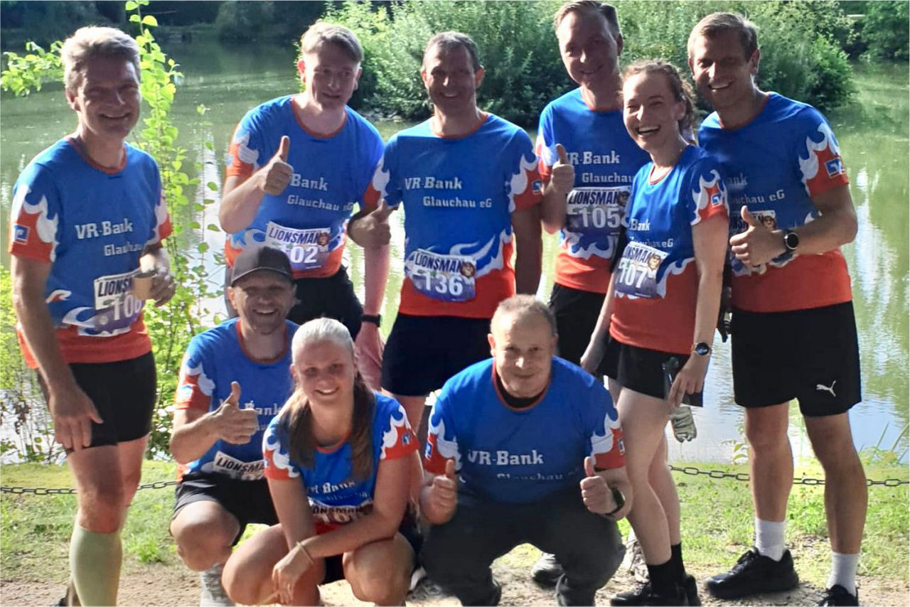 VR Runners Gruppenbild Firmencrosslauf Lionsman in Limbach-Oberfrohna