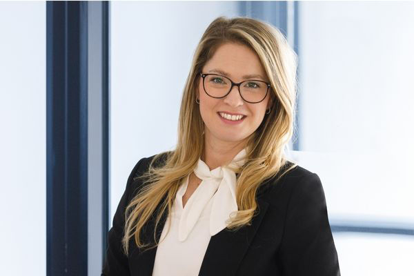 Stephanie Mühlbauer - Assistenz Private Banking