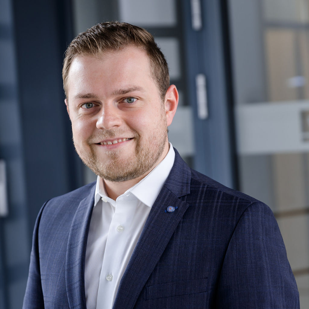 Mitarbeiterbild Anlageberater Matthias Brenninger