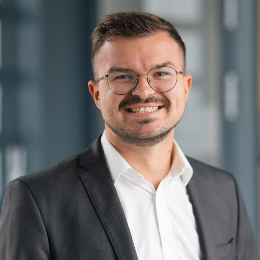 Mitarbeiterbild Wohnbaufinanzierung Felix Haberstetter