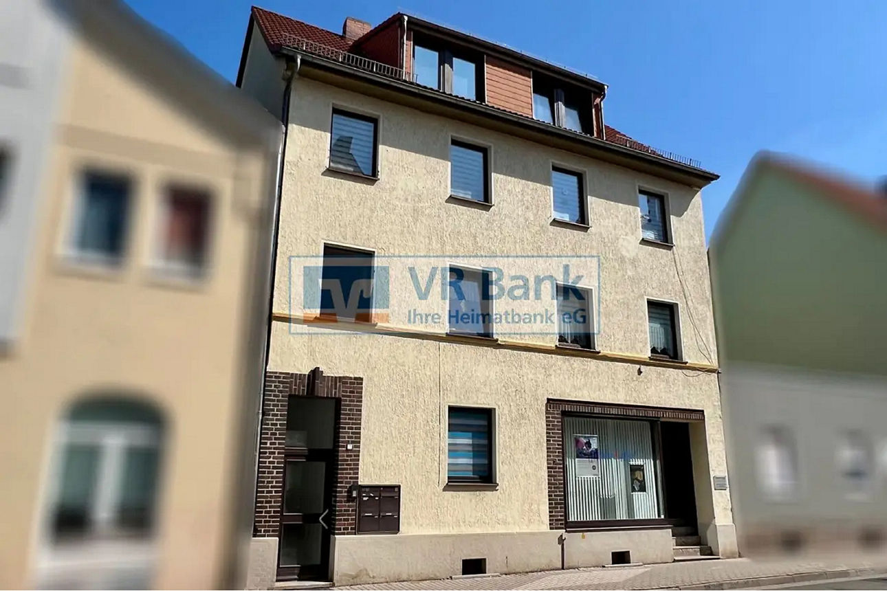 Mehrfamilienhaus mit Gewerbe in Eisenach