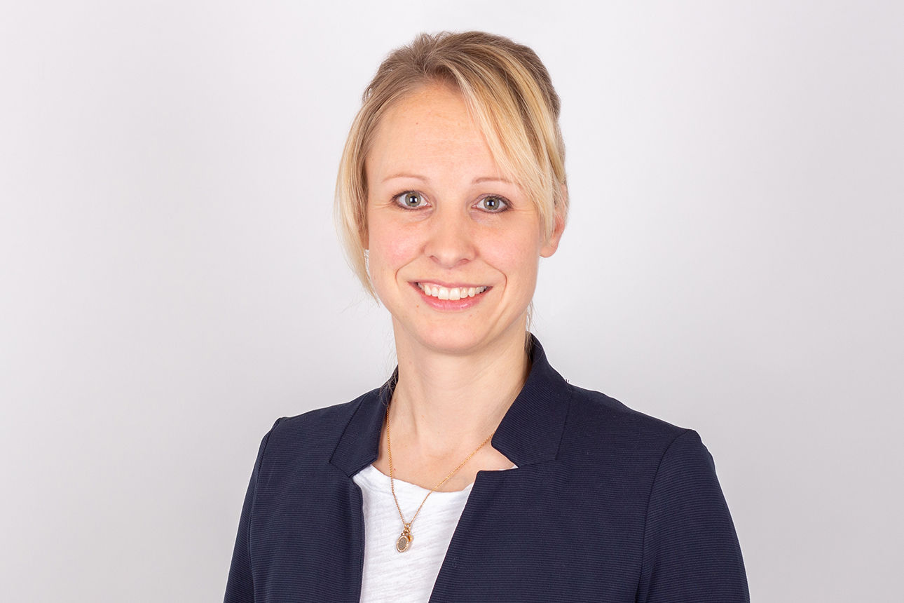 Serviceberaterin Theresa Mangold