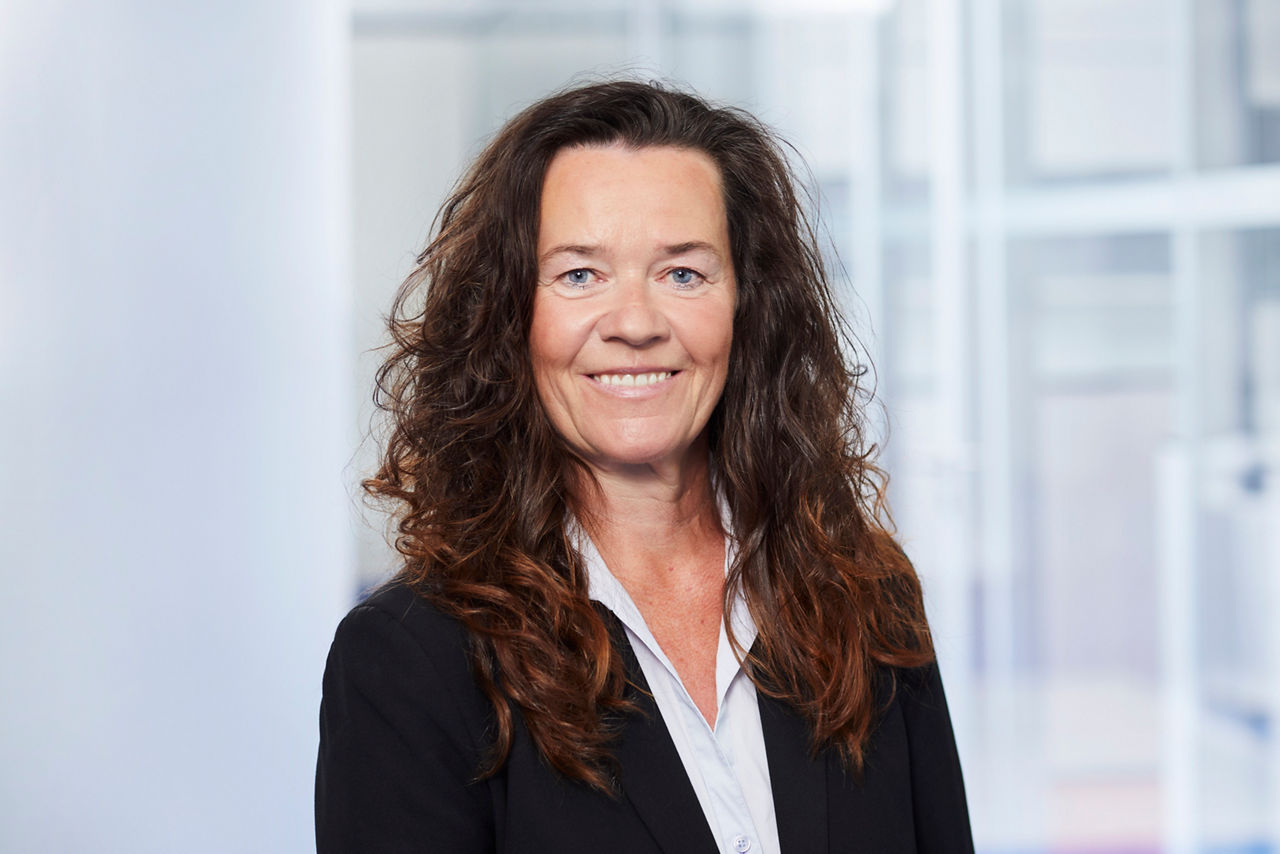 Portrait ziegt Marion Schnadthorst, Personalmanagement