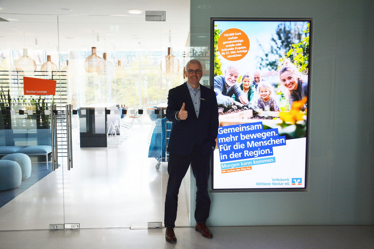 Markus Schaaf, Vorstandssprecher der Volksbank Mittlerer Neckar eG, startet die Spendenaktion „Gemeinsam mehr bewegen“.