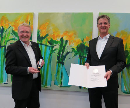 Höchste Auszeichnung im deutschen Genossenschaftswesen für Martin Schmit