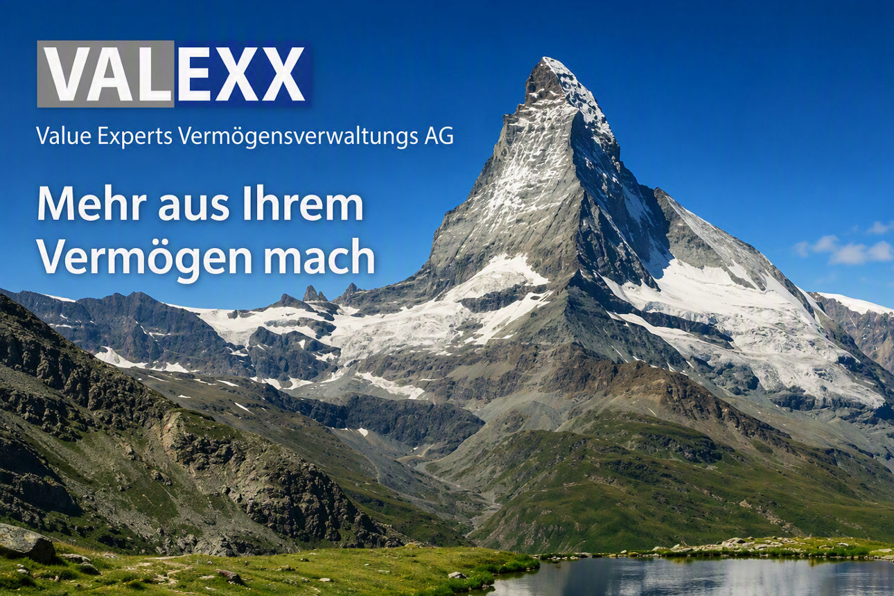 Matterhorn mit Bergsee im Vordergrund