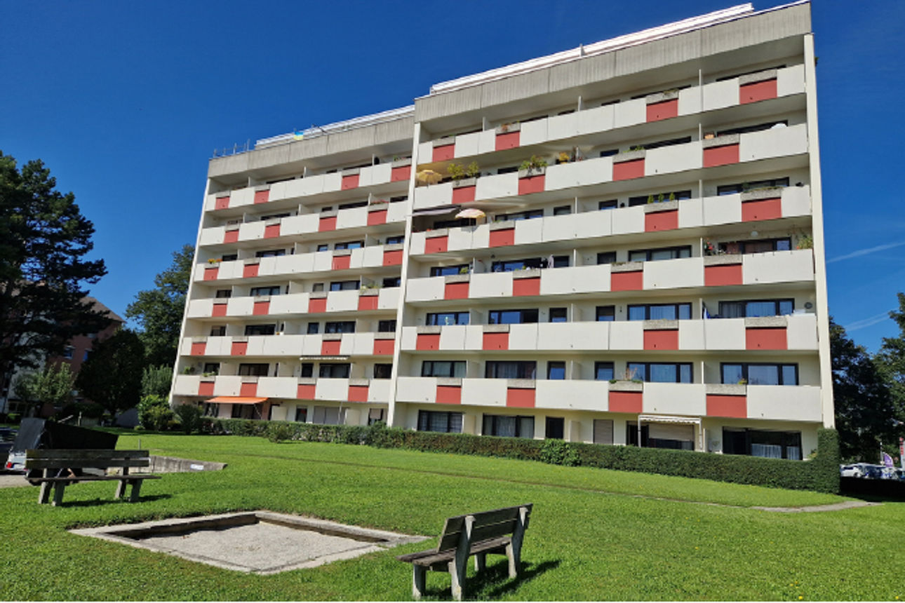 Mehrfamilienhaus Außenansicht