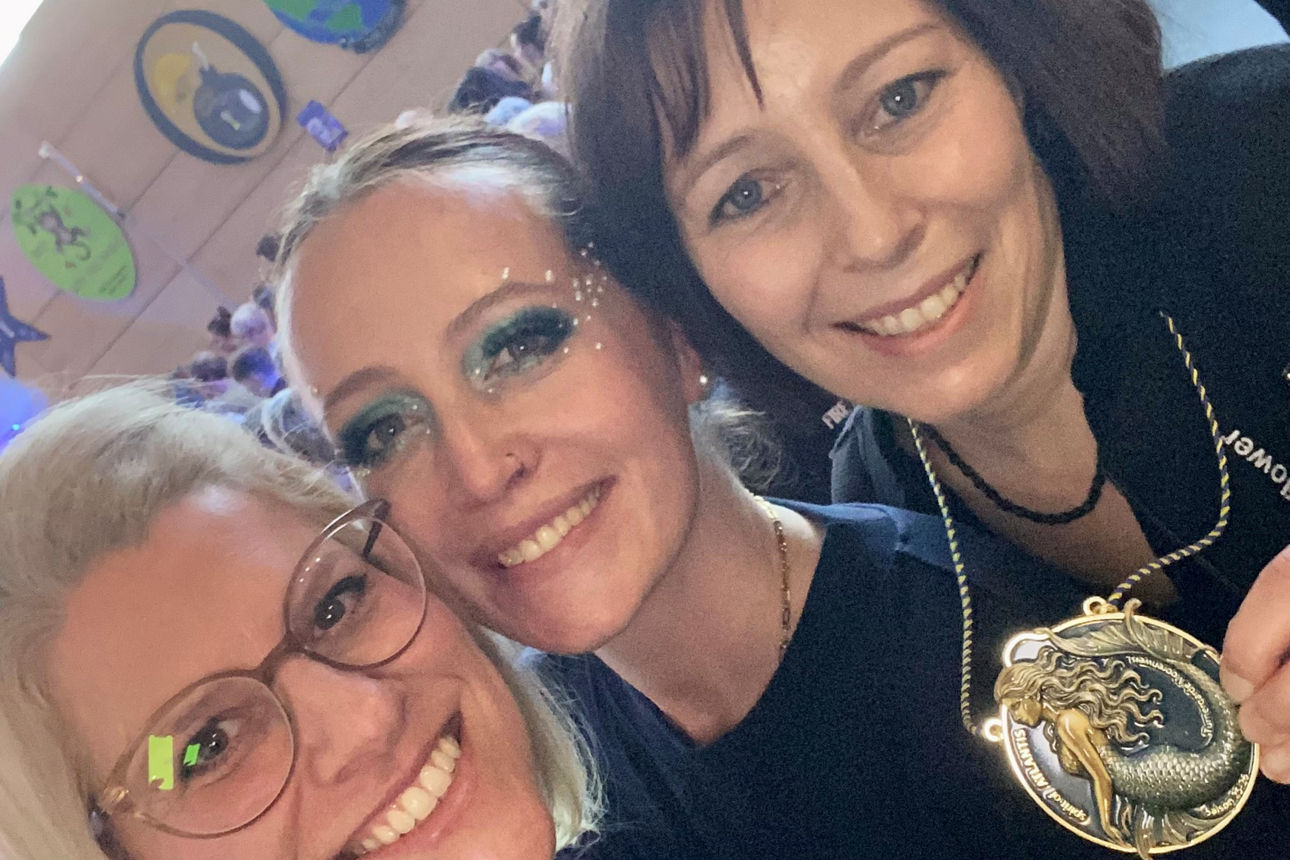 Susanne Metzger, Julia Karl und Vorständin Heike Hartmann