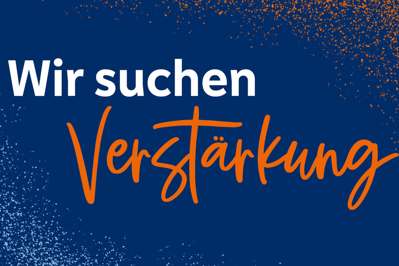 Wir suchen Verstärkung, vor einem blauen Hintergrund