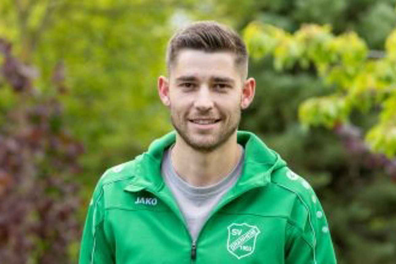 Kinder im Trikot
